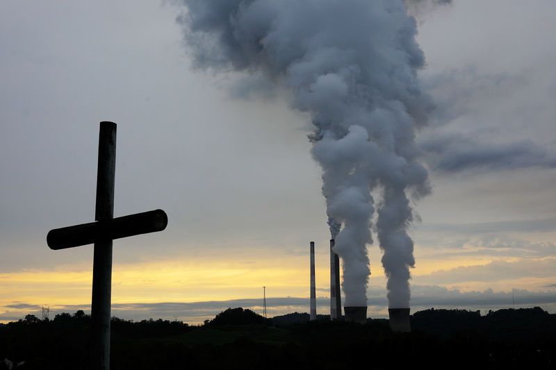 © Reuters. نيويورك توقف تشغيل محطات الكهرباء التي تعمل بالفحم بنهاية 2020