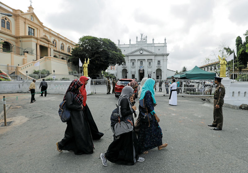 © Reuters. المسلمون خائفون ومستاءون من تزايد الانقسام العرقي في سريلانكا