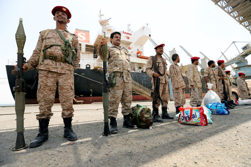 © Reuters. بدء انسحاب الحوثيين باليمن من موانئ الحديدة في دفعة لاتفاق السلام