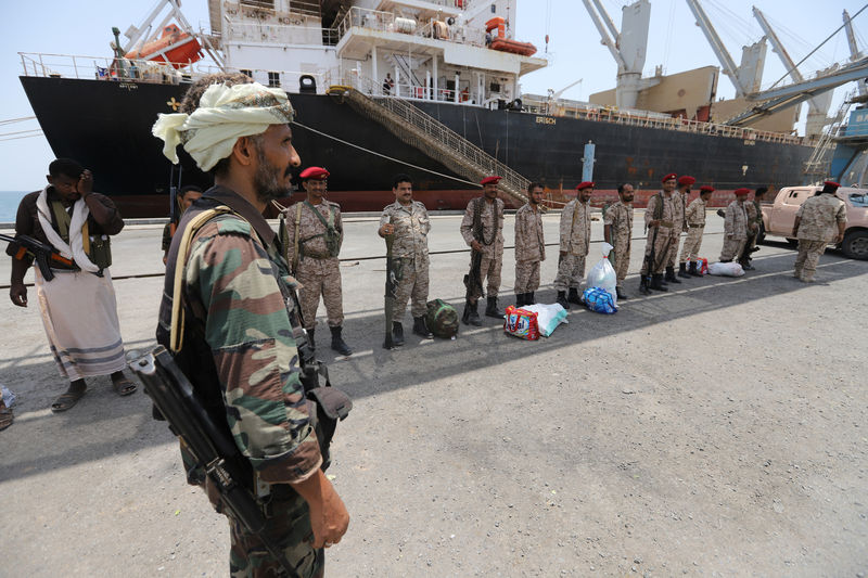 © Reuters. الأطراف المتحاربة في اليمن تعقد محادثات جديدة مع انسحاب الحوثيين من الحديدة