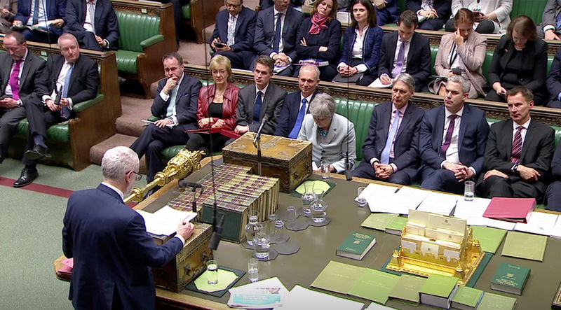 © Reuters. FILE PHOTO: British Prime Minister Theresa May delivers a statement in the Parliament in London