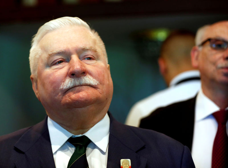 © Reuters. Ganhador do prêmio Nobel da Paz Lech Walesa