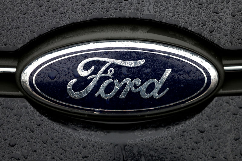 © Reuters. FILE PHOTO: The Ford logo is pictured at the Ford Motor Co plant in Genk