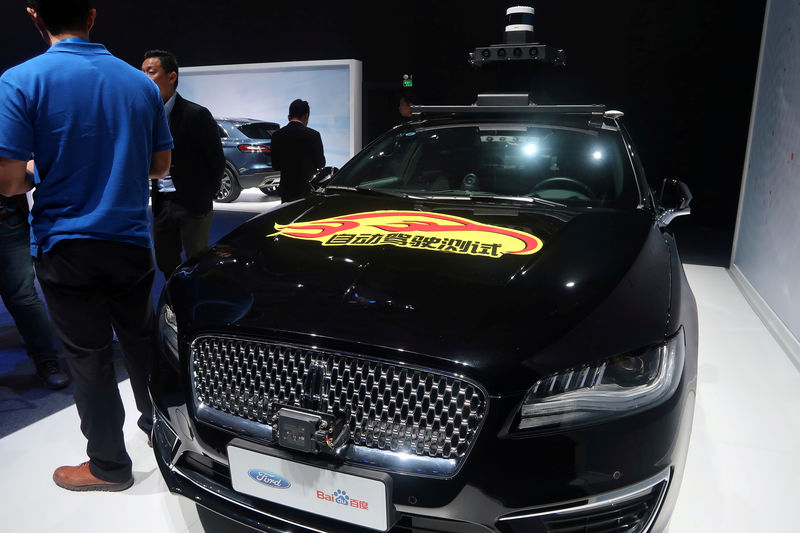 © Reuters. FILE PHOTO: Lincoln car with self-driving equipment developed by Ford and Baidu is seen at a product launching event in Shanghai