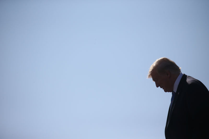 © Reuters. U.S. President Trump arrives in New Orleans, Louisiana