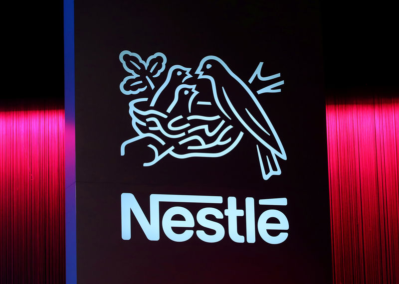 © Reuters. FILE PHOTO: Logo is pictured during the 152nd Annual General Meeting of Nestle in Lausanne