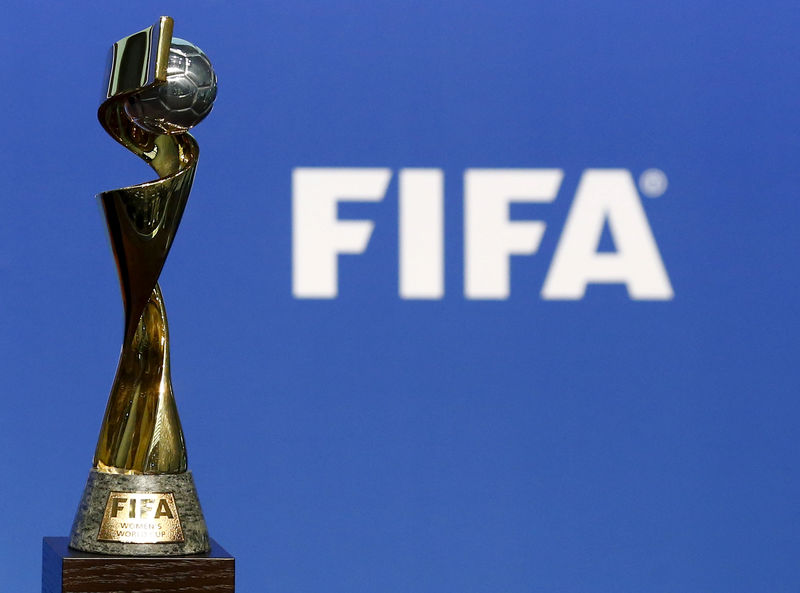 © Reuters. عرض- الولايات المتحدة المرشحة الأوفر حظا في أقوى كأس عالم للسيدات