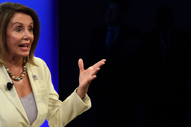 © Reuters. House Speaker Nancy Pelosi (D-CA) speaks during an interview with Washington Post Live by political reporter Robert Costa on stage at their offices in Washington