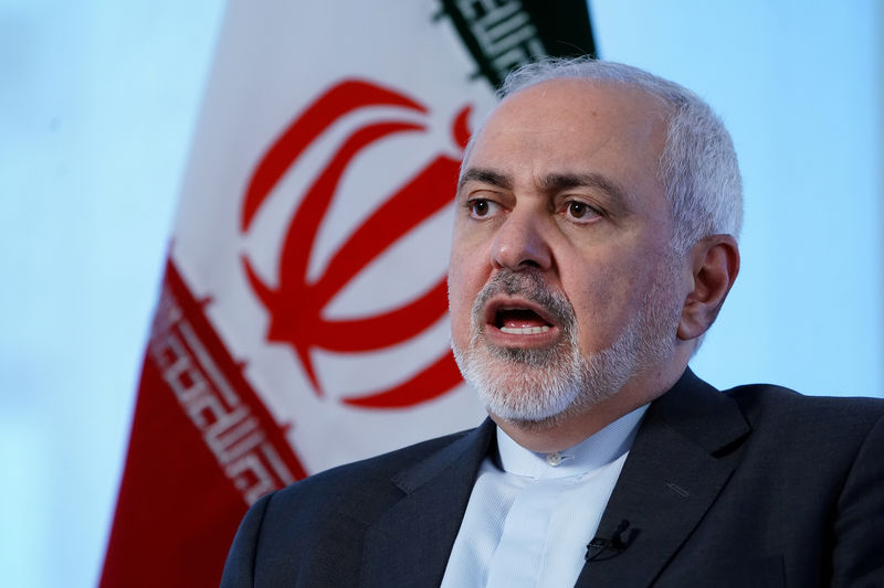 © Reuters. ظريف: إنقاذ الاتفاق النووي الإيراني يحتاج لخطوات عملية