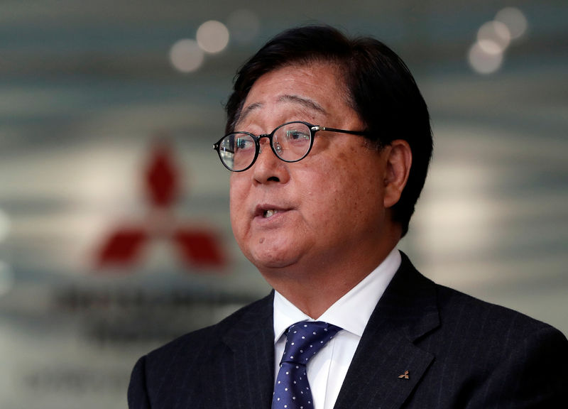 © Reuters. Mitsubishi Motors Corp's President and CEO Osamu Masuko speaks to the media in Tokyo