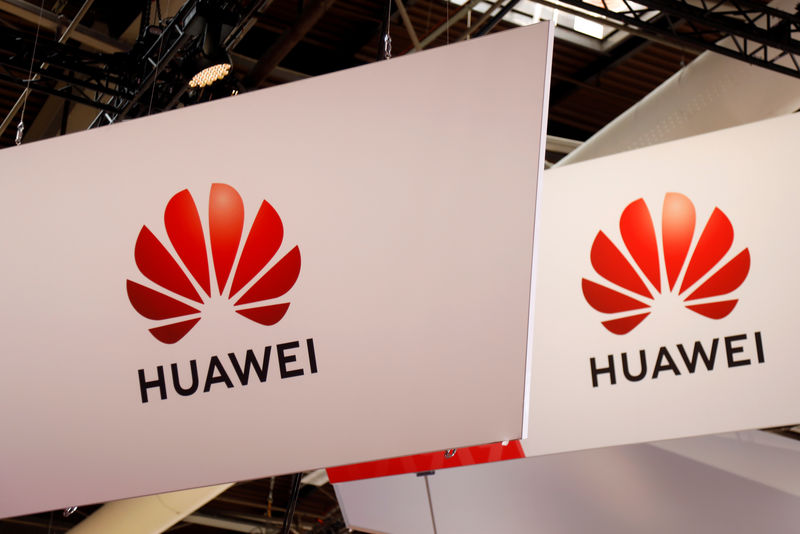 © Reuters. FILE PHOTO: Logo of Huawei is seen at VivaTech fair in Paris