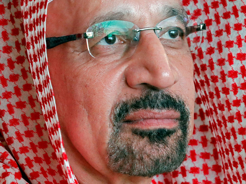 © Reuters. وزير الطاقة السعودي يوصي بخفض مخزونات النفط