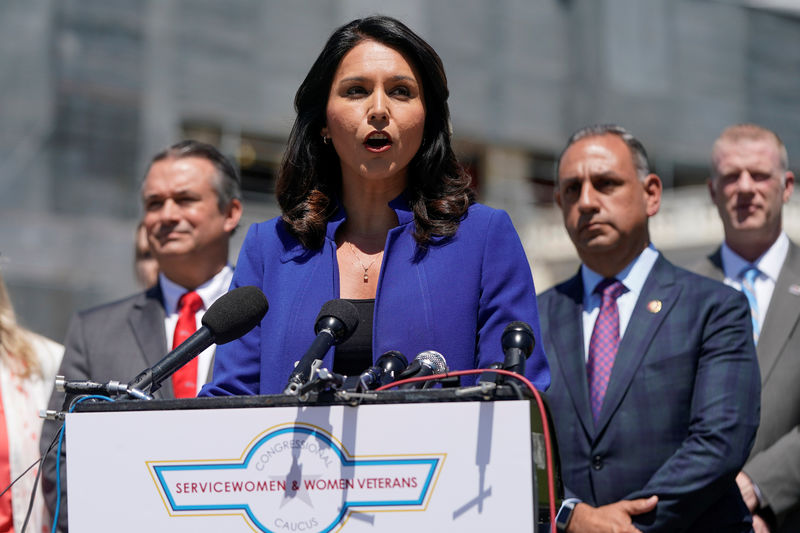 © Reuters. Rep. Gabbard (D-HI) speaks about the formation of the Congressional Servicewomen and Women Veterans Caucus in Washington