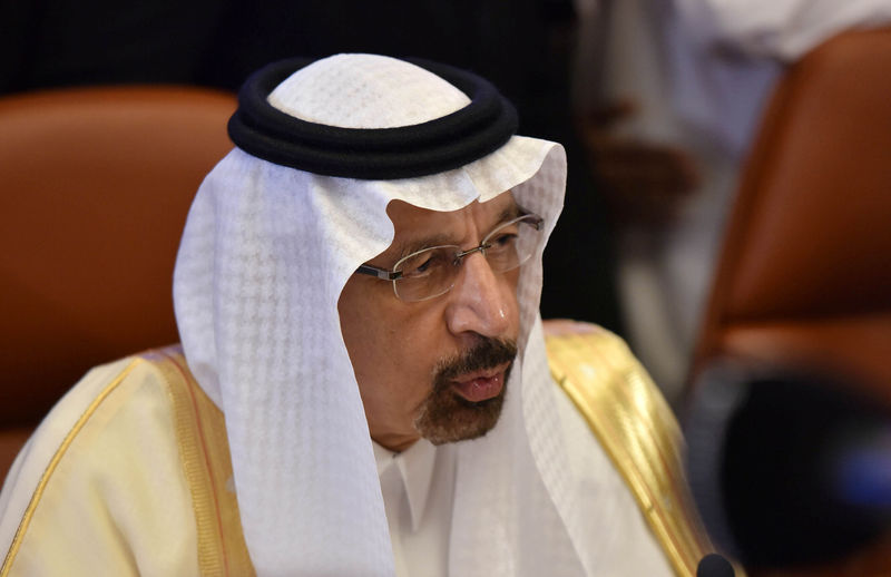 © Reuters. وزير الطاقة السعودي يوصي بخفض مخزونات النفط ويقول الإمدادات وفيرة
