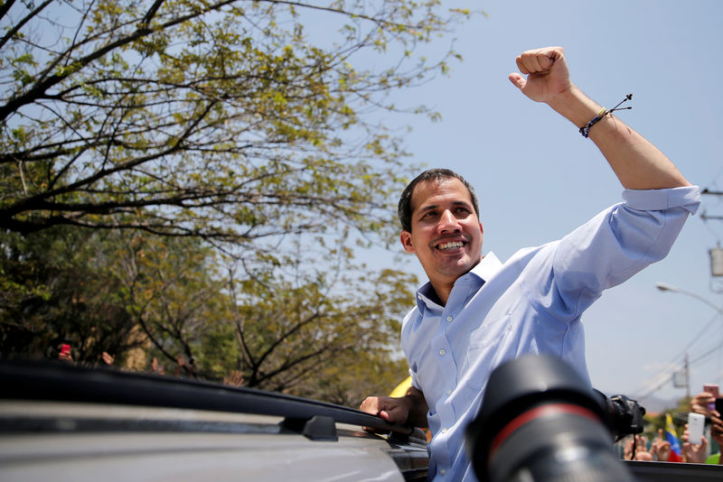 © Reuters. Líder da oposição venezuela Juan Guiado durante comício em Guatire, na Venezuela