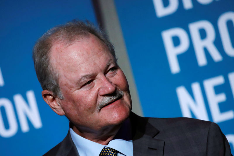 © Reuters. FILE PHOTO: Brian Duperreault, President and Chief Executive Officer (CEO) of American International Group (AIG) speaks at the UJA-Federation of New York General Insurance Annual Event in New York