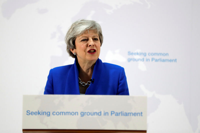 © Reuters. Britain's Prime Minister Theresa May delivers a speech in London