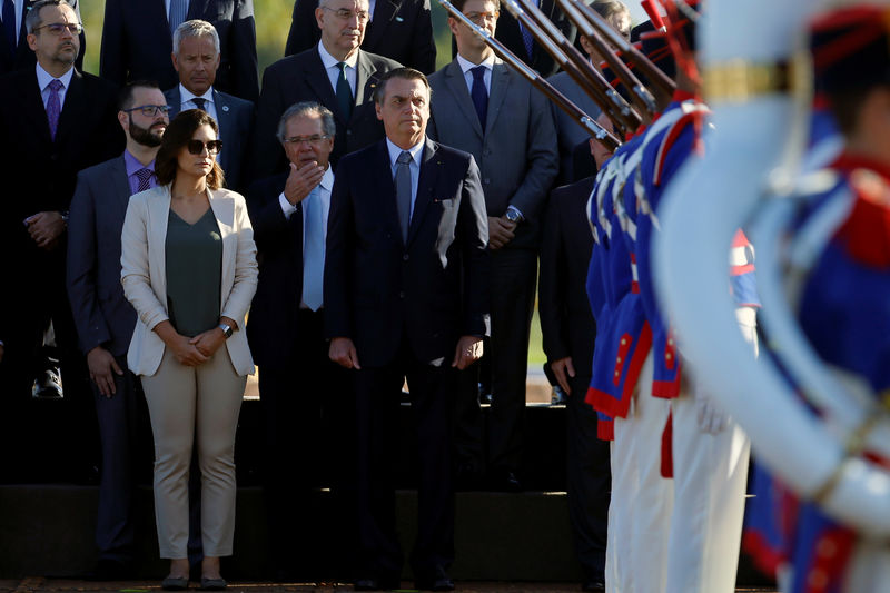 © Reuters. Presidente Jair Bolsonaro durante cerimônia no Palácio da Alvorada