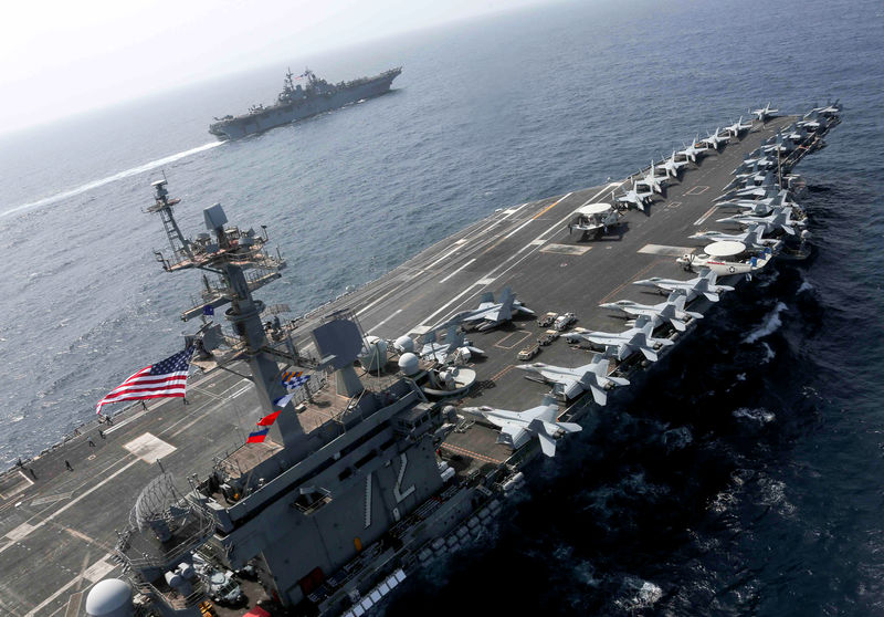 © Reuters. استطلاع: نصف الأمريكيين يتوقعون حربا مع إيران "في غضون السنوات القليلة المقبلة"