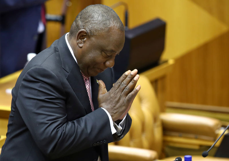 © Reuters. برلمان جنوب أفريقيا ينتخب رامابوسا رئيسا للبلاد