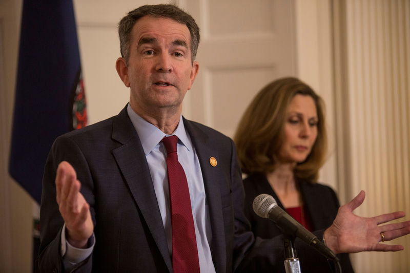 © Reuters. FILE PHOTO: Virginia Governor Ralph Northam