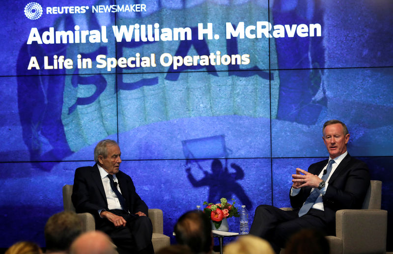 © Reuters. Retired U.S. Navy Admiral William McRaven speaks during a Reuters Newsmakers event in New York