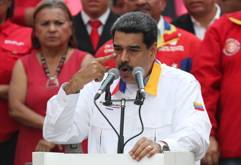 © Reuters. Un mitin a favor del gobierno del presidente de Venezuela, Nicolás Maduro, en Caracas