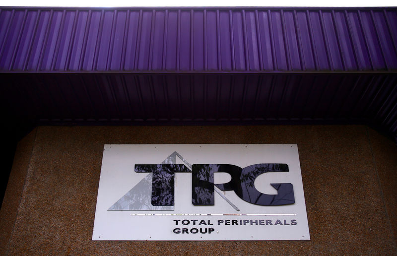 © Reuters. The logo of Australia's TPG Telecom Ltd can be seen outside their head office in Sydney, Australia