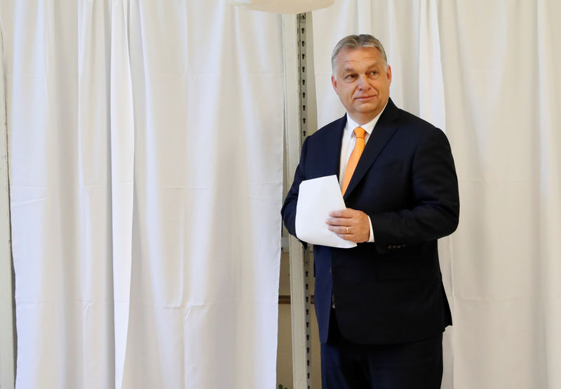 © Reuters. رئيس وزراء المجر يأمل في أن تحدث الانتخابات الأوروبية تحولا لصالح معاداة الهجرة