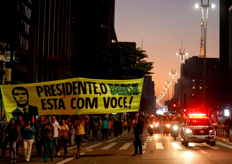 © Reuters. Foto del domingo de una manifestación a favor del presidente de Brasil en Sao Paulo