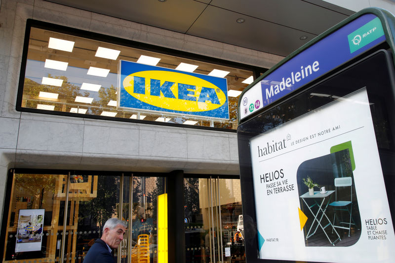 © Reuters. FILE PHOTO: General view of Swedish furniture giant IKEA store before its opening in the heart of Paris