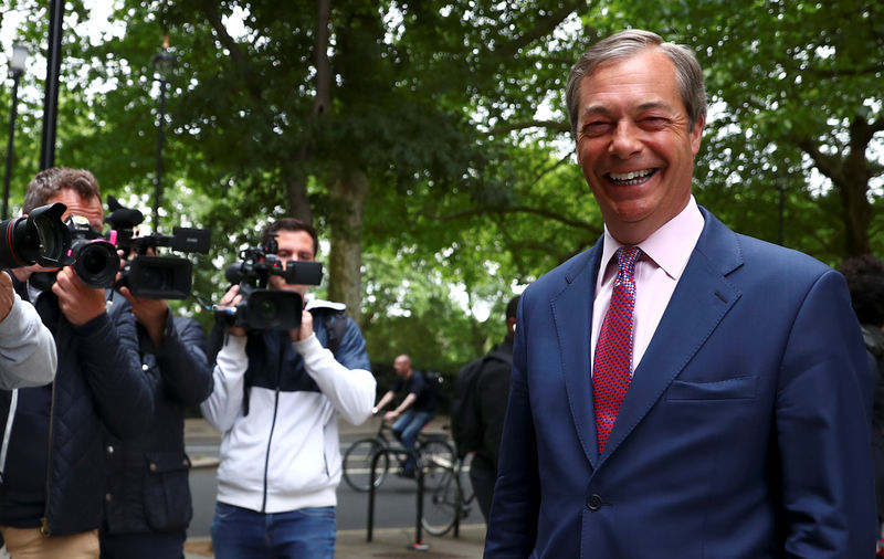 © Reuters. Leader of the Brexit Party Nigel Farage is pictured outside TV studios in Westminster, London