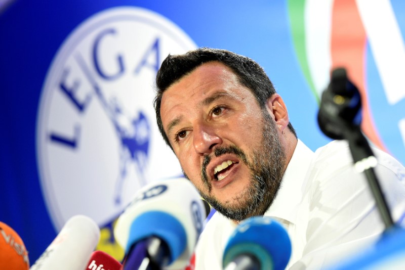 © Reuters. FILE PHOTO: Italian Deputy Prime Minister and leader of far-right League party Matteo Salvini speaks during his European Parliament election night event in Milan