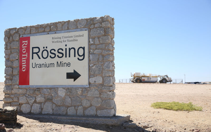 © Reuters. A logo showing an entrance to the Rio Tinto owned Rossing Uranium Mine in the Namib Desert near Arandis