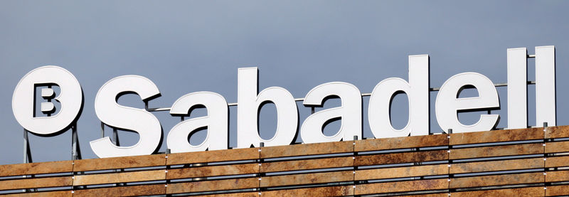 © Reuters. FILE PHOTO: The Banco Sabadell logo can be seen on top of a building outside Madrid, Spain