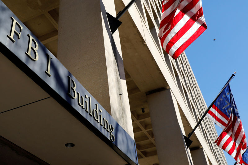 © Reuters. FILE PHOTO: FBI headquarters building in Washington