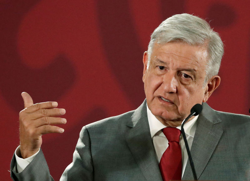 © Reuters. Mexico's President Andres Manuel Lopez Obrador attends a news conference at the National Palace in Mexico City