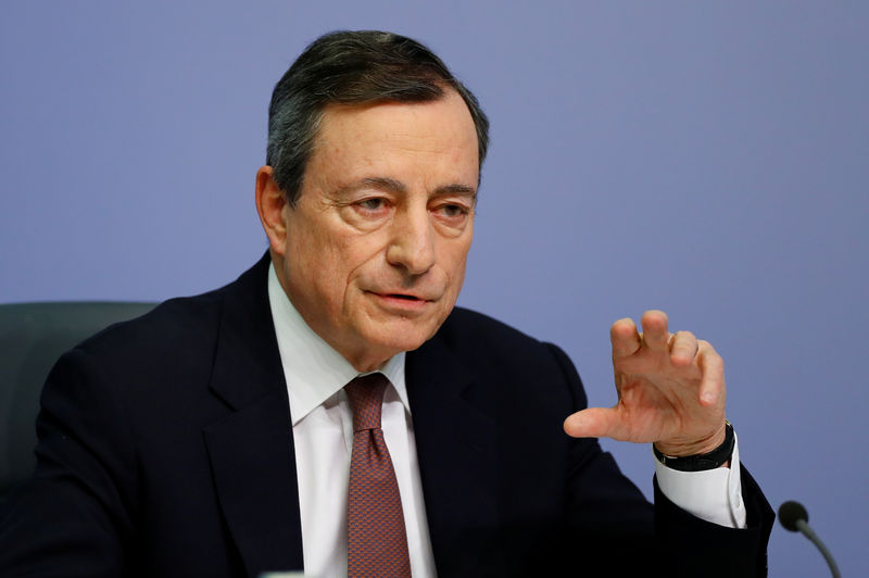 © Reuters. Mario Draghi, President of the European central Bank (ECB) attends a news conference on the outcome of the Governing Council meeting at the ECB headquarters in Frankfurt