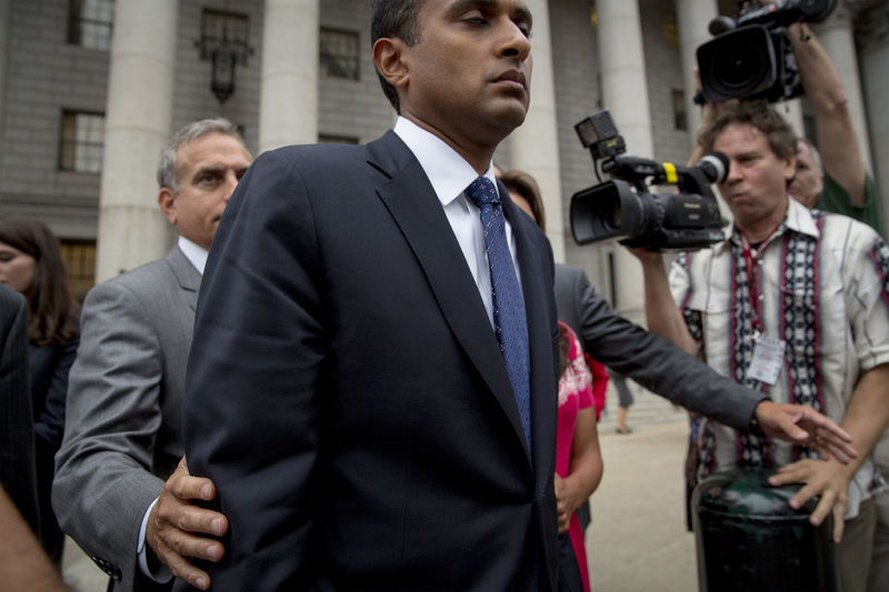 © Reuters. Martoma exits the U.S. District Court for the Southern District of New York  in Lower Manhattan