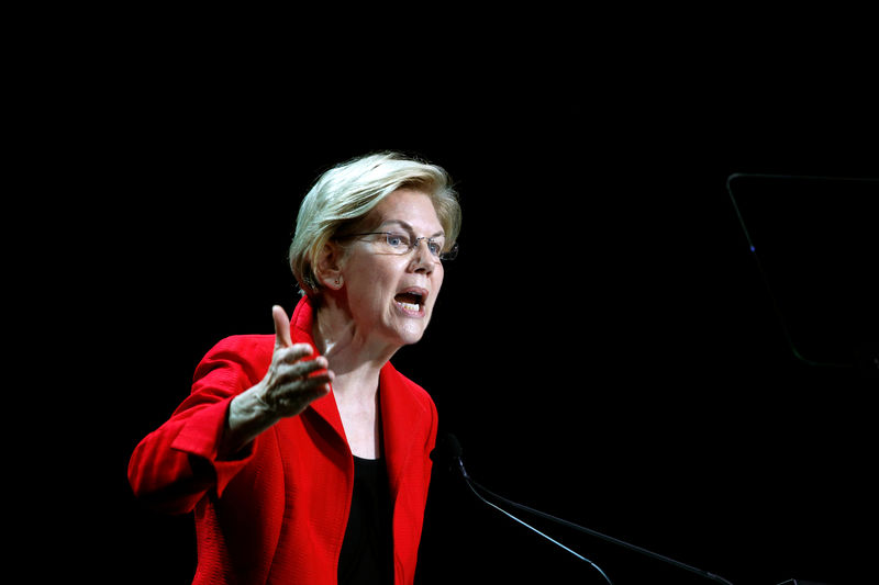 © Reuters. Democratic presidential candidate and U.S. Senator Elizabeth Warren (D-MA) speaks during the California Democratic Convention in San Francisco