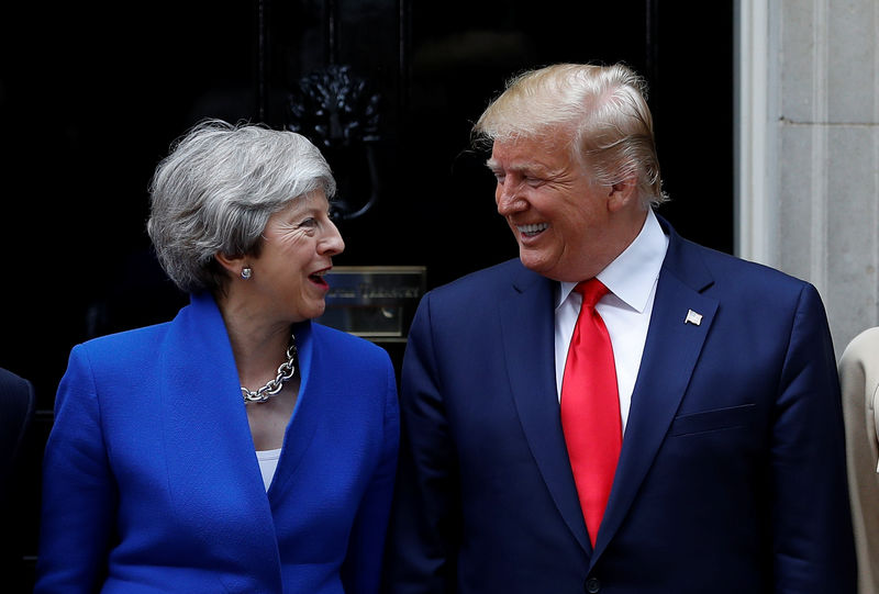 © Reuters. Trump promete un acuerdo "fenomenal" con Londres tras el Brexit