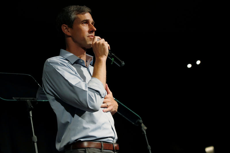 © Reuters. Democratic presidential candidate and former U.S. Rep. Beto O'Rourke campaigns during a SEIU California Democratic Delegate Breakfast in San Francisco, California