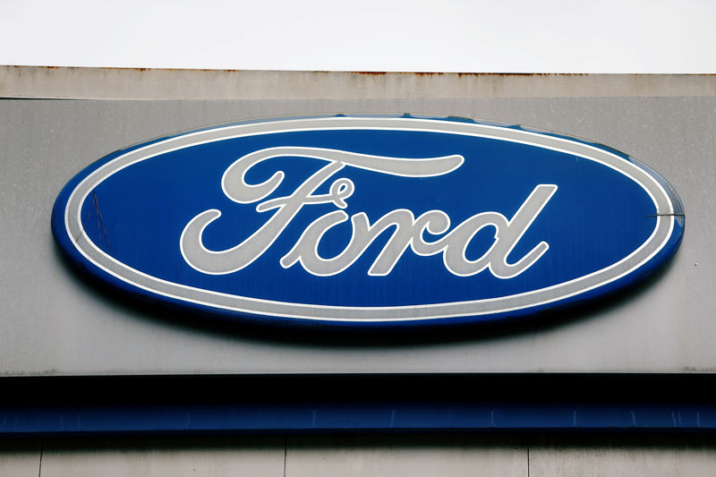 © Reuters. FILE PHOTO: The Ford logo is seen at the Ford oldest Brazil plant after company announced its closure in Sao Bernardo do Campo