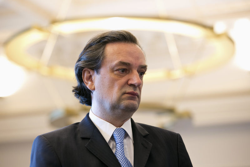 © Reuters. Nonnenmacher, former chief executive of German bank HSH Nordbank, attends the announcement of sentence in his trial at a courtroom of a Hamburg court