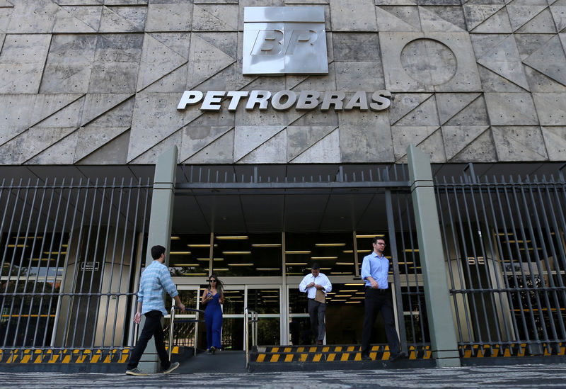 © Reuters. Prédio da Petrobras no centro do Rio de Janeiro