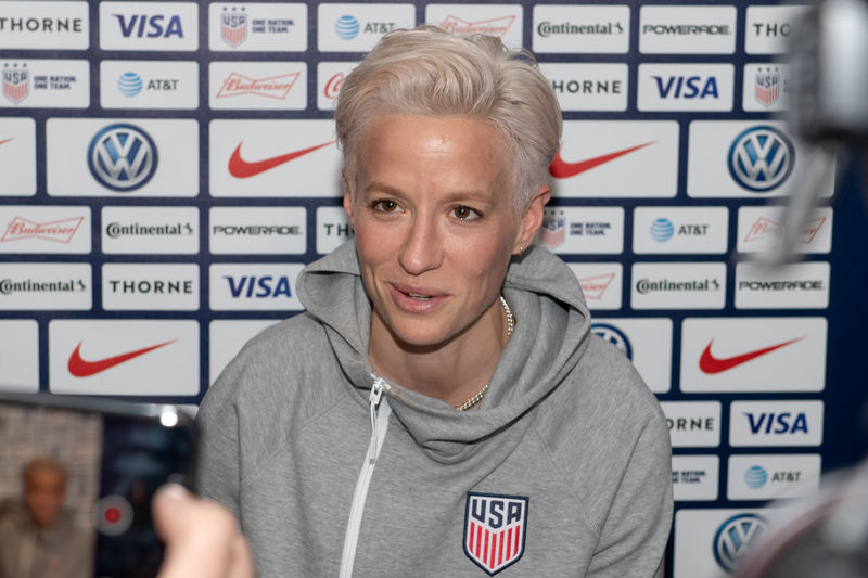 © Reuters. FILE PHOTO: Soccer: U.S. Women's National Team World Cup Media Day