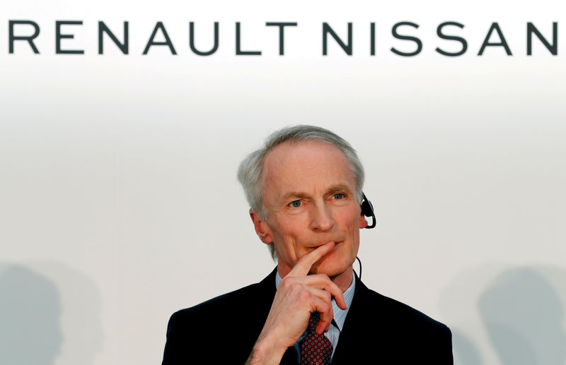 © Reuters. FILE PHOTO: Renault, Nissan and Mitsubishi chiefs hold a news conference in Yokohama