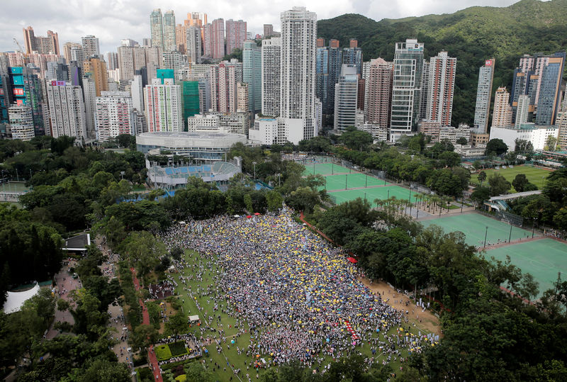 © Reuters. صحيفة صينية: "قوى أجنبية" تستغل الفوضى في هونج كونج لإيذاء الصين