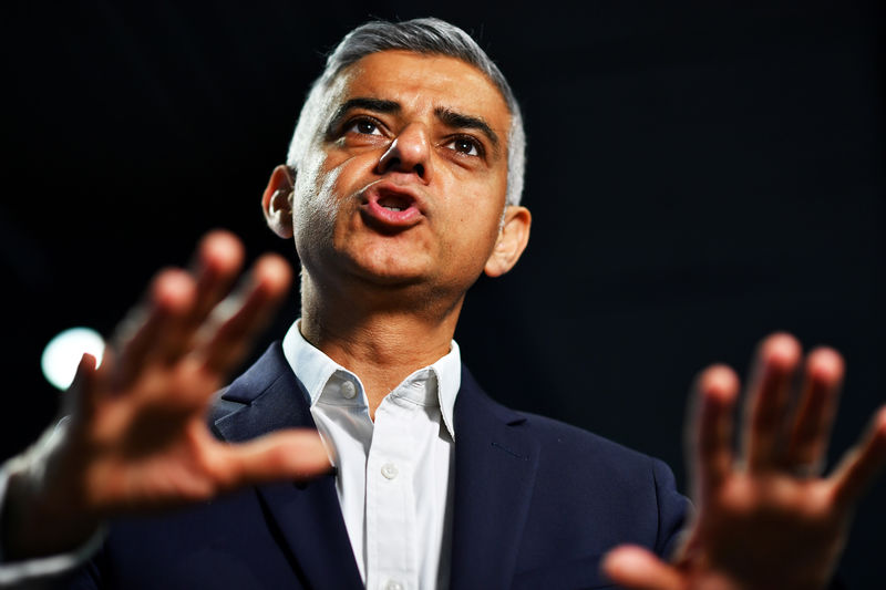 © Reuters. Mayor of London Sadiq Khan speaks during an interview with Reuters at an event to promote the start of London Tech Week