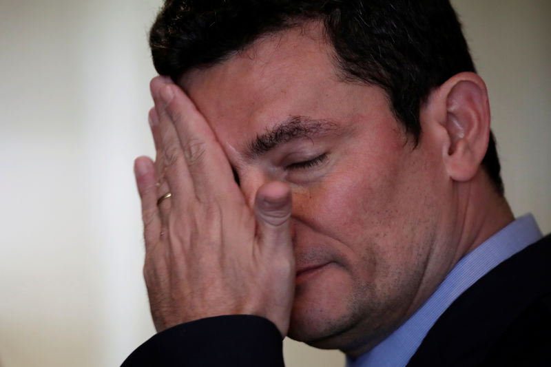 © Reuters. Ministro da Justiça, Sergio Moro, após reunião com o presidente Jair Bolsonaro no Palácio do Planalto